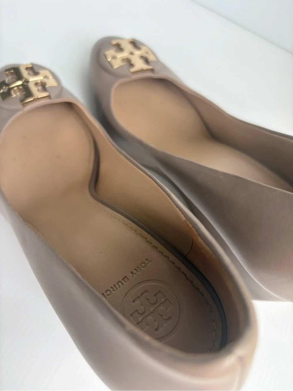 Tory Burch Luna 85mm Taupe Wedges Shoes Pumps Size 8 EUC